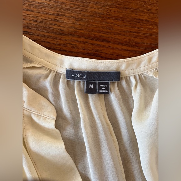 VINCE Silk Shirt. Size medium. Dolman sleeves. - Picture 3 of 6